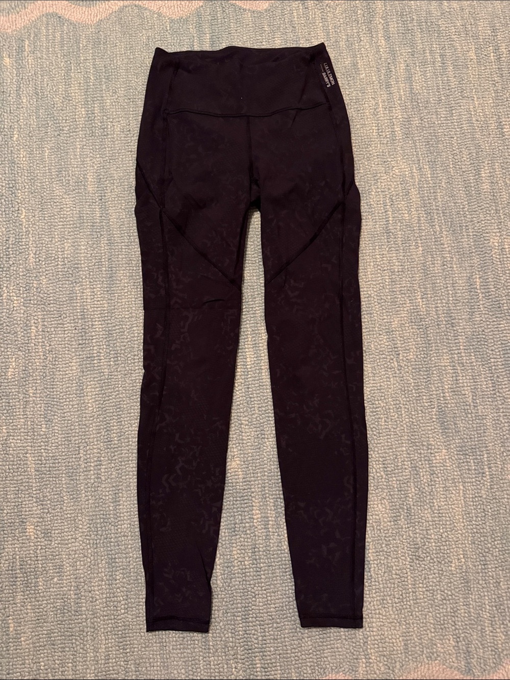 Lululemon/Barry’s yoga pants